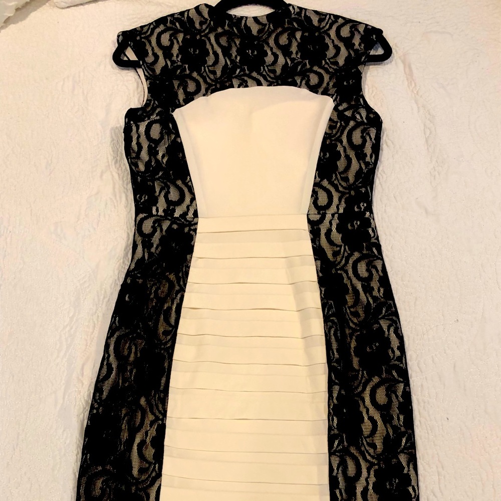 NWT-Women’s Dress-Size 6-White/Cream & Black Lace